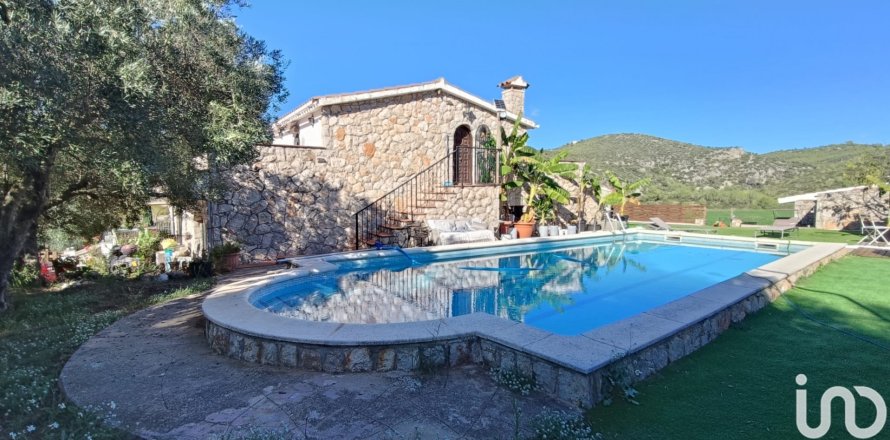 Дом в Каньелес, Барселона, Испания 4 спальни, 294м2 №153865