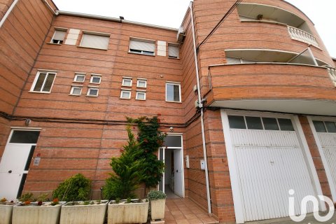 Hus till salu i Mequinenza, Zaragoza, Spanien 3 sovrum, 220 kvm. Nr. 153867 - foto 3