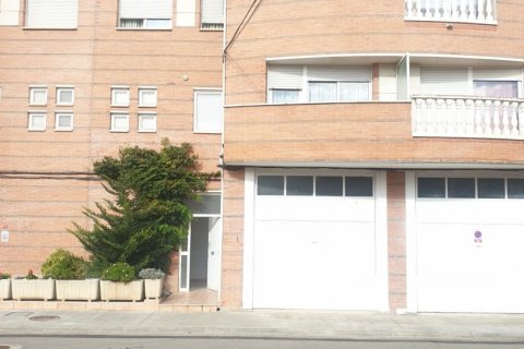 Hus till salu i Mequinenza, Zaragoza, Spanien 3 sovrum, 220 kvm. Nr. 153867 - foto 13