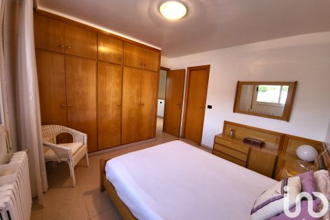 Hus till salu i Mequinenza, Zaragoza, Spanien 3 sovrum, 220 kvm. Nr. 153867 - foto 7