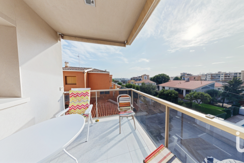 Apartment for sale in Coma-Ruga, Tarragona, Spain 2 bedrooms, 78 sq.m. No. 153866 - photo 2