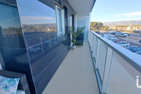 Продажа коммерческой недвижимости в Ла Рибера де Кабанес, Кастельон, Испания 2 спальни, 133м2 №153863 - фото 3