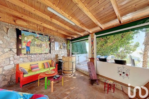 Dom w Lloret de Mar, Girona, Hiszpania 3 sypialnie, 435 mkw. nr 153862 – zdjęcie 18