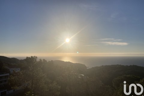 Dom w Lloret de Mar, Girona, Hiszpania 3 sypialnie, 435 mkw. nr 153862