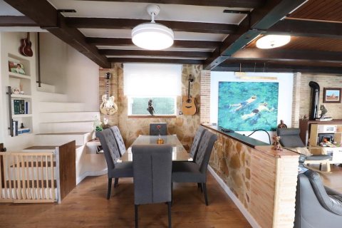 Apartment à vendre à Alicante, Espagne, 3 chambres, 140 m2 No. 165386 - photo 3