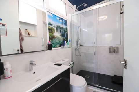 Apartment à vendre à Alicante, Espagne, 3 chambres, 140 m2 No. 165386 - photo 11