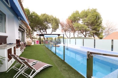 Apartment à vendre à Alicante, Espagne, 3 chambres, 140 m2 No. 165386 - photo 28