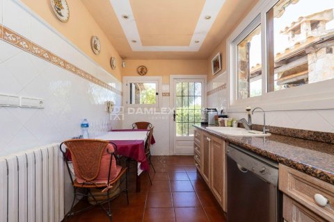 House for sale in Platja D'aro, Girona, Spain 3 bedrooms, 217 sq.m. No. 177109 - photo 18