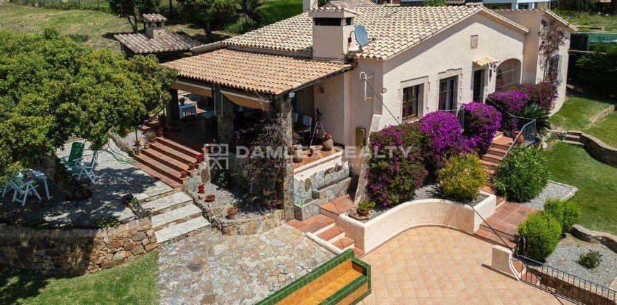House in Platja D'aro, Girona, Spain 3 bedrooms, 217 sq.m. No. 177109