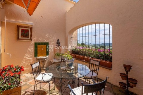 House for sale in Platja D'aro, Girona, Spain 3 bedrooms, 217 sq.m. No. 177109 - photo 27
