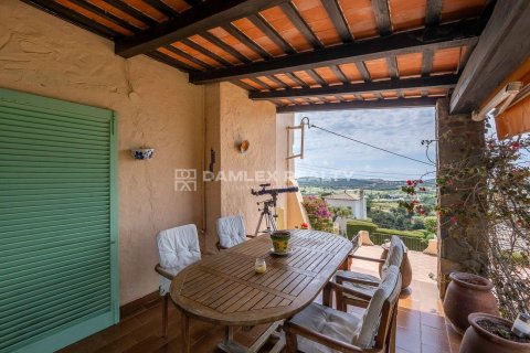 House for sale in Platja D'aro, Girona, Spain 3 bedrooms, 217 sq.m. No. 177109 - photo 8
