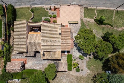 House for sale in Platja D'aro, Girona, Spain 3 bedrooms, 217 sq.m. No. 177109 - photo 6