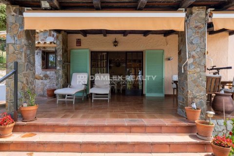 House for sale in Platja D'aro, Girona, Spain 3 bedrooms, 217 sq.m. No. 177109 - photo 7