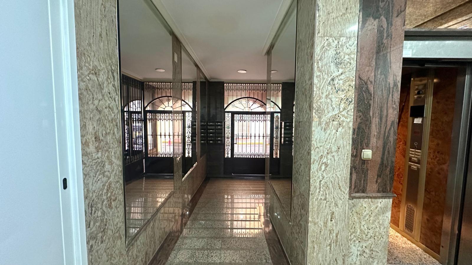 Apartament w Torrevieja, Alicante, Hiszpania 4 sypialnie, 189 mkw. nr 155654