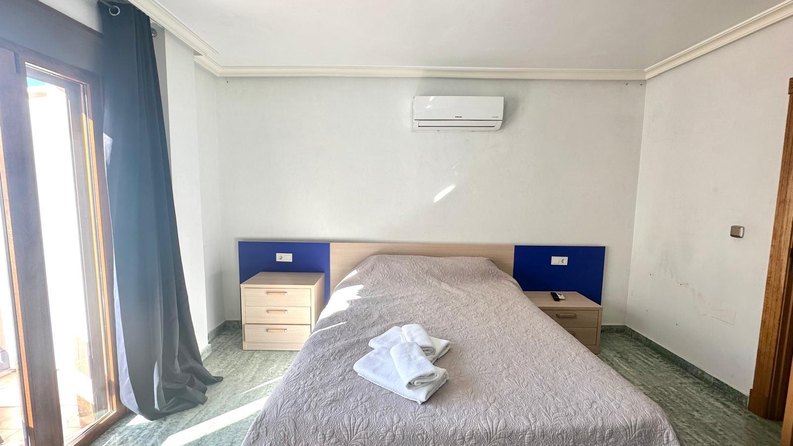 Apartament w Torrevieja, Alicante, Hiszpania 4 sypialnie, 189 mkw. nr 155654