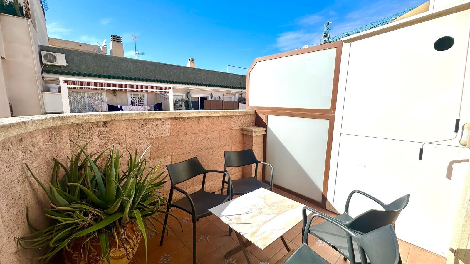 Apartament w Torrevieja, Alicante, Hiszpania 4 sypialnie, 189 mkw. nr 155654