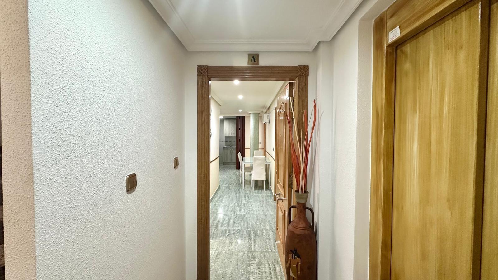 Apartament w Torrevieja, Alicante, Hiszpania 4 sypialnie, 189 mkw. nr 155654