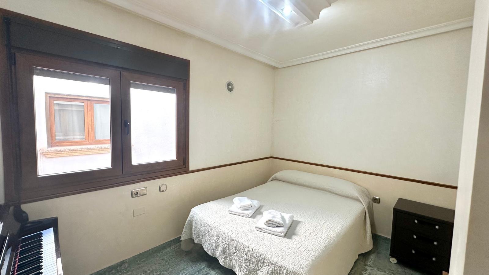 Apartament w Torrevieja, Alicante, Hiszpania 4 sypialnie, 189 mkw. nr 155654