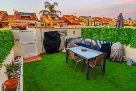 Villa in vendita a Guardamar del Segura, Alicante, Spagna 2 camere da letto, 90 mq. N° 142913 - foto 4