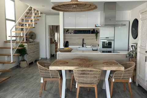 Huvila myytävänä Daya Vieja, Alicante, Espanja, 3 makuuhuonetta, 130 m2 No. 142917 - kuva 13