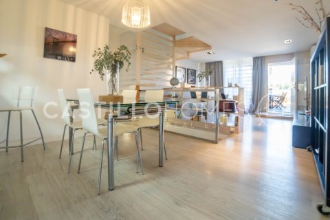 Продажа таухауса в Ла Велета, Аликанте, Испания 4 спальни, 264м2 №142916 - фото 15