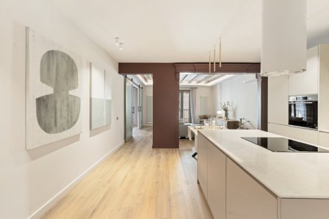 Apartamento en venta Ciudad Vieja, Barcelona, España 3 dormitorios, 140 m2 No. 67752 - foto 4