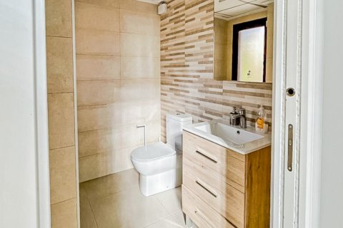 Villa zum Verkauf La Nucia, Alicante, Spanien 4 Schlafzimmer, 180 m2 Nr. 136770 - Foto 12