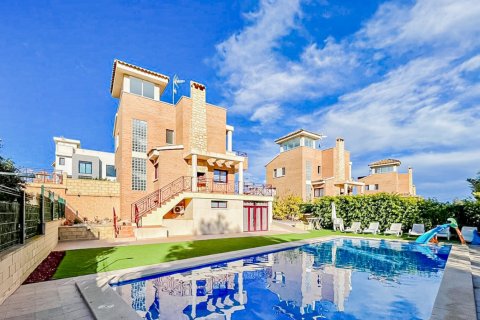 Villa zum Verkauf La Nucia, Alicante, Spanien 4 Schlafzimmer, 180 m2 Nr. 136770 - Foto 2