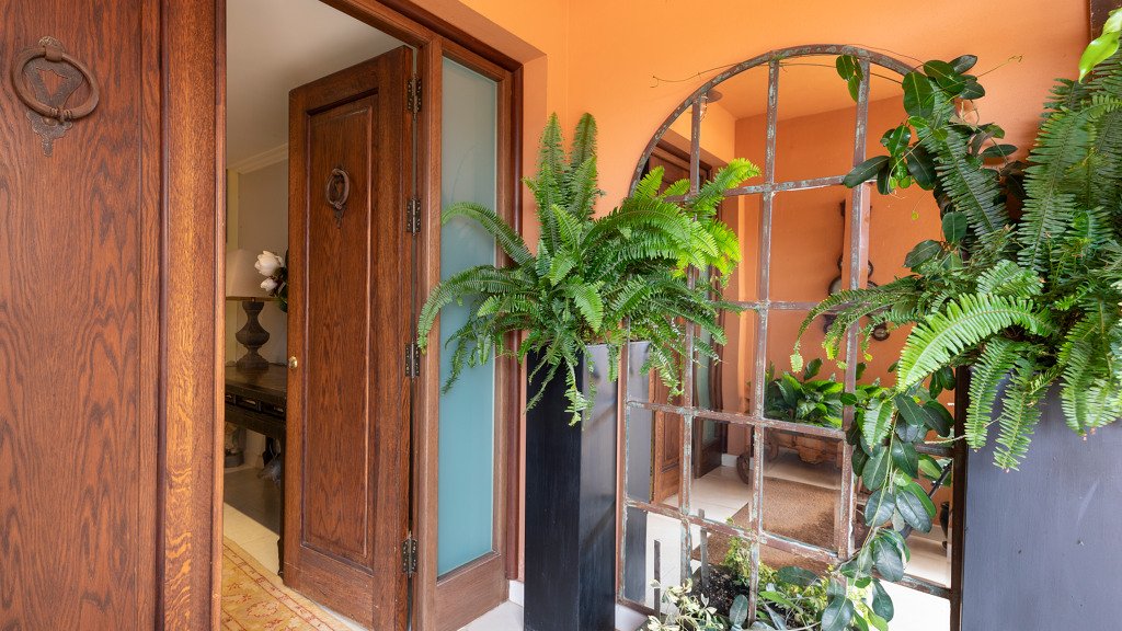 House in Malaga, Spain 5 bedrooms, 454 sq.m. No. 66092