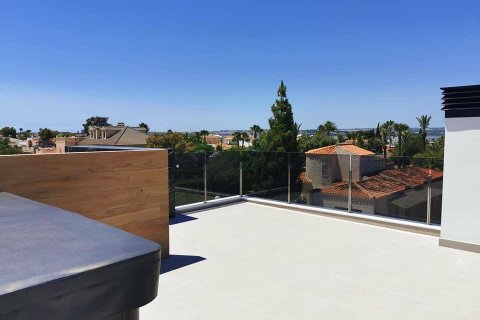 Villa till salu i Torrevieja, Alicante, Spanien 3 sovrum, 172 kvm. Nr. 144927 - foto 13