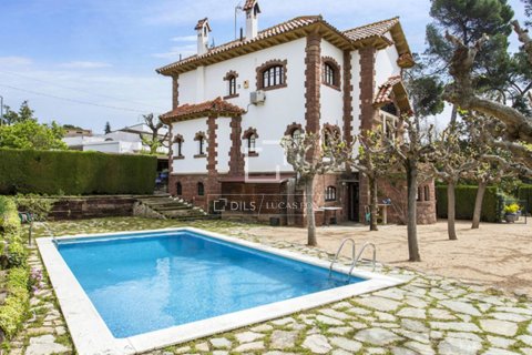 Villa for sale in Valldoreix, Barcelona, Spain 5 bedrooms, 347 sq.m. No. 150599 - photo 4