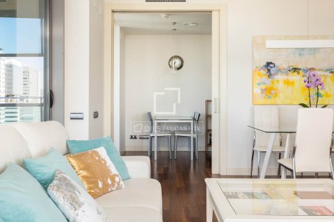 Dzīvoklis pārdošanā Barcelona, Spānijā 3 istabas, 121 m2 Nr. 150594 - attēls 8