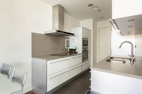 Dzīvoklis pārdošanā Barcelona, Spānijā 3 istabas, 121 m2 Nr. 150594 - attēls 17