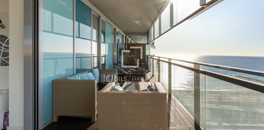 Dzīvoklis Barcelona, Spānijā 3 istabas, 121 m2 Nr. 150594