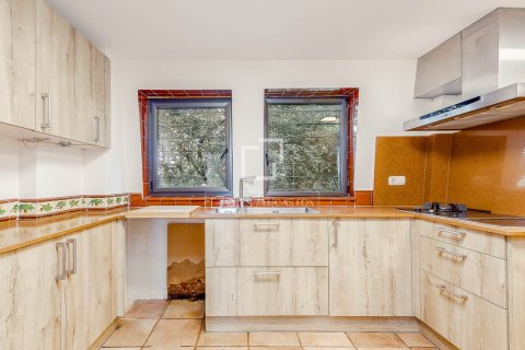 Villa for sale in Barcelona, Spain 6 bedrooms, 402 sq.m. No. 150596 - photo 17