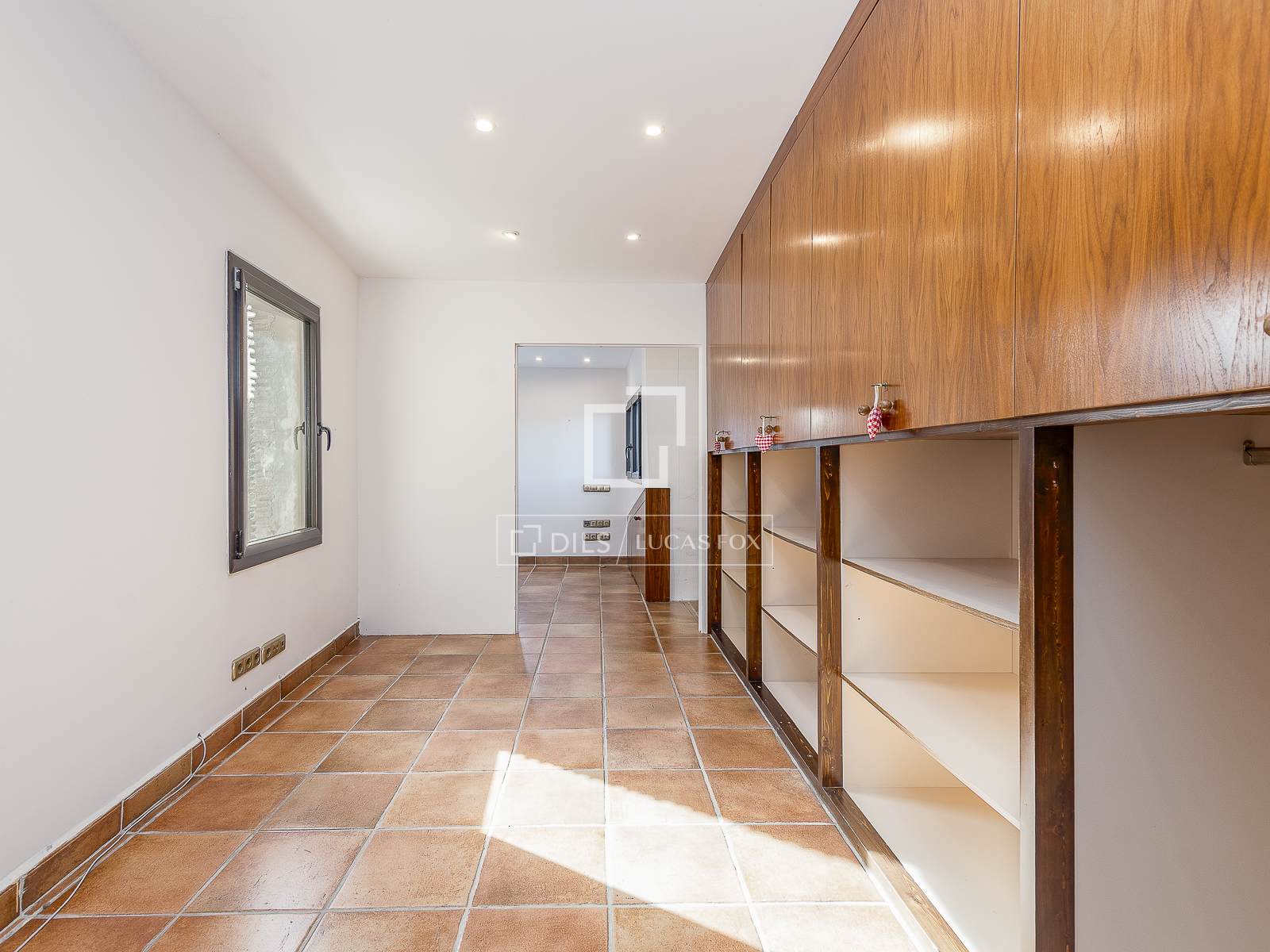 Villa i Barcelona, Spanien 6 sovrum, 402 kvm. Nr. 150596