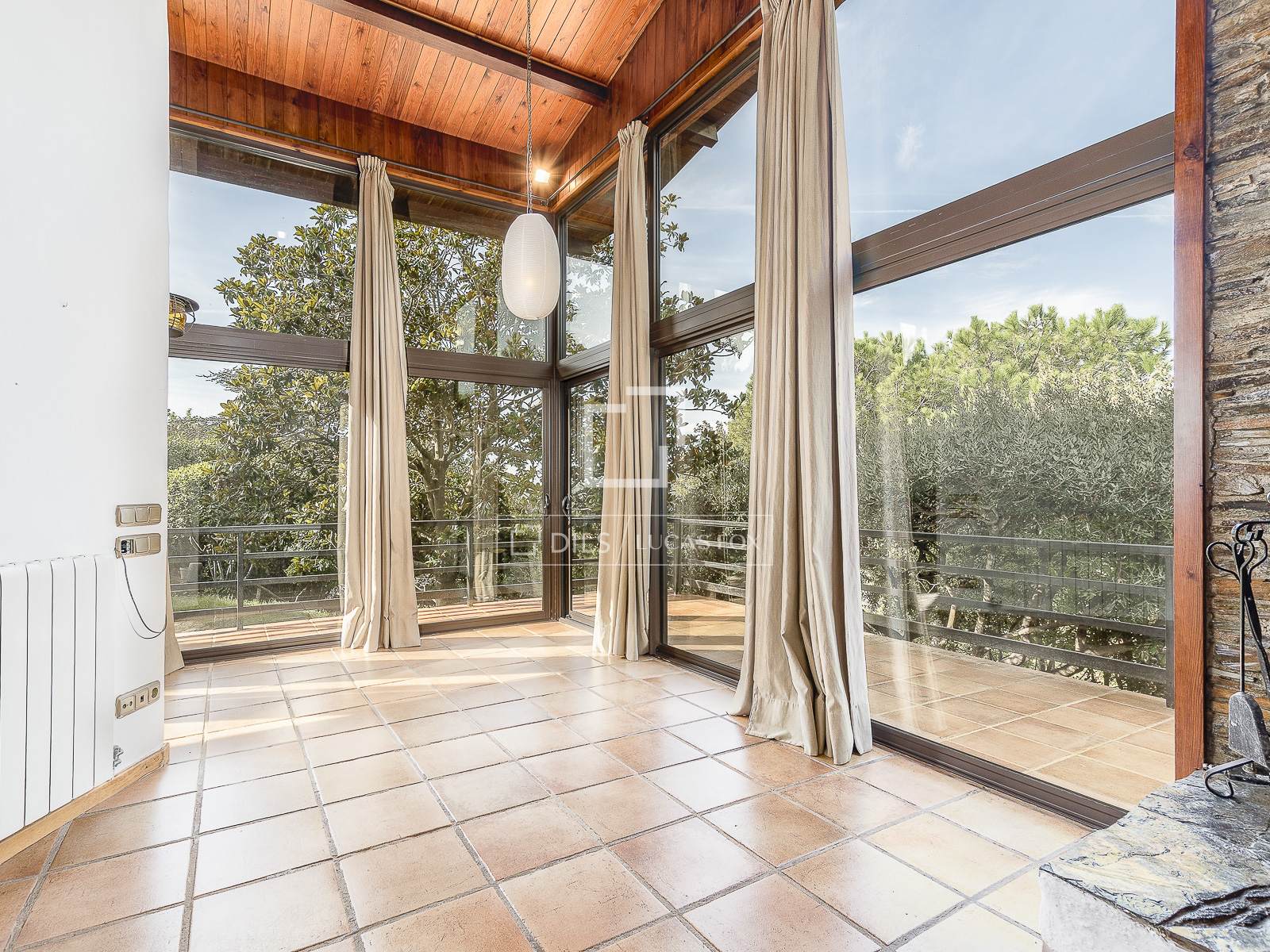 Villa i Barcelona, Spanien 6 sovrum, 402 kvm. Nr. 150596