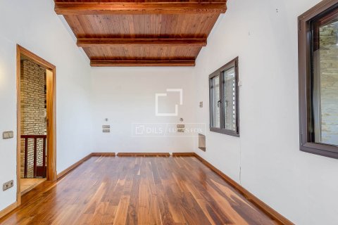 Villa for sale in Barcelona, Spain 6 bedrooms, 402 sq.m. No. 150596 - photo 22