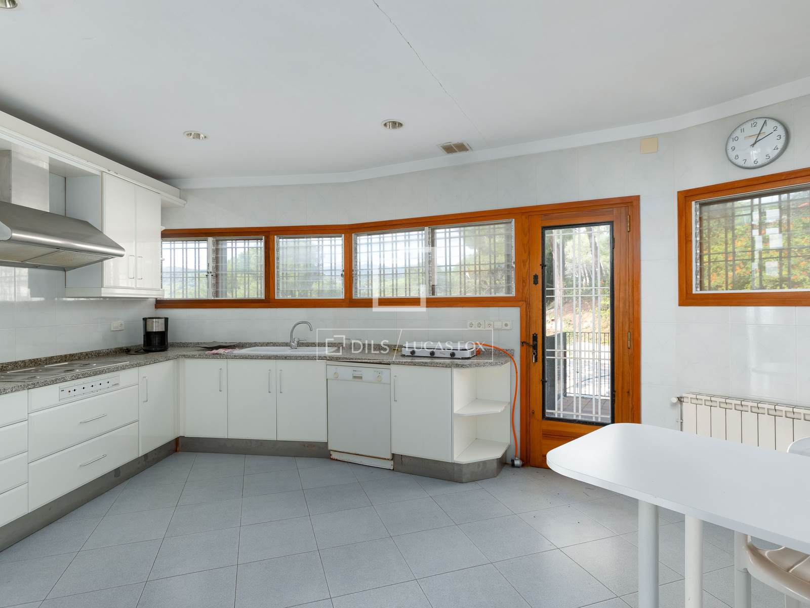 Villa a Sant Pol de Mar, Barcelona, Spagna 8 camere da letto, 558 mq. N° 150600