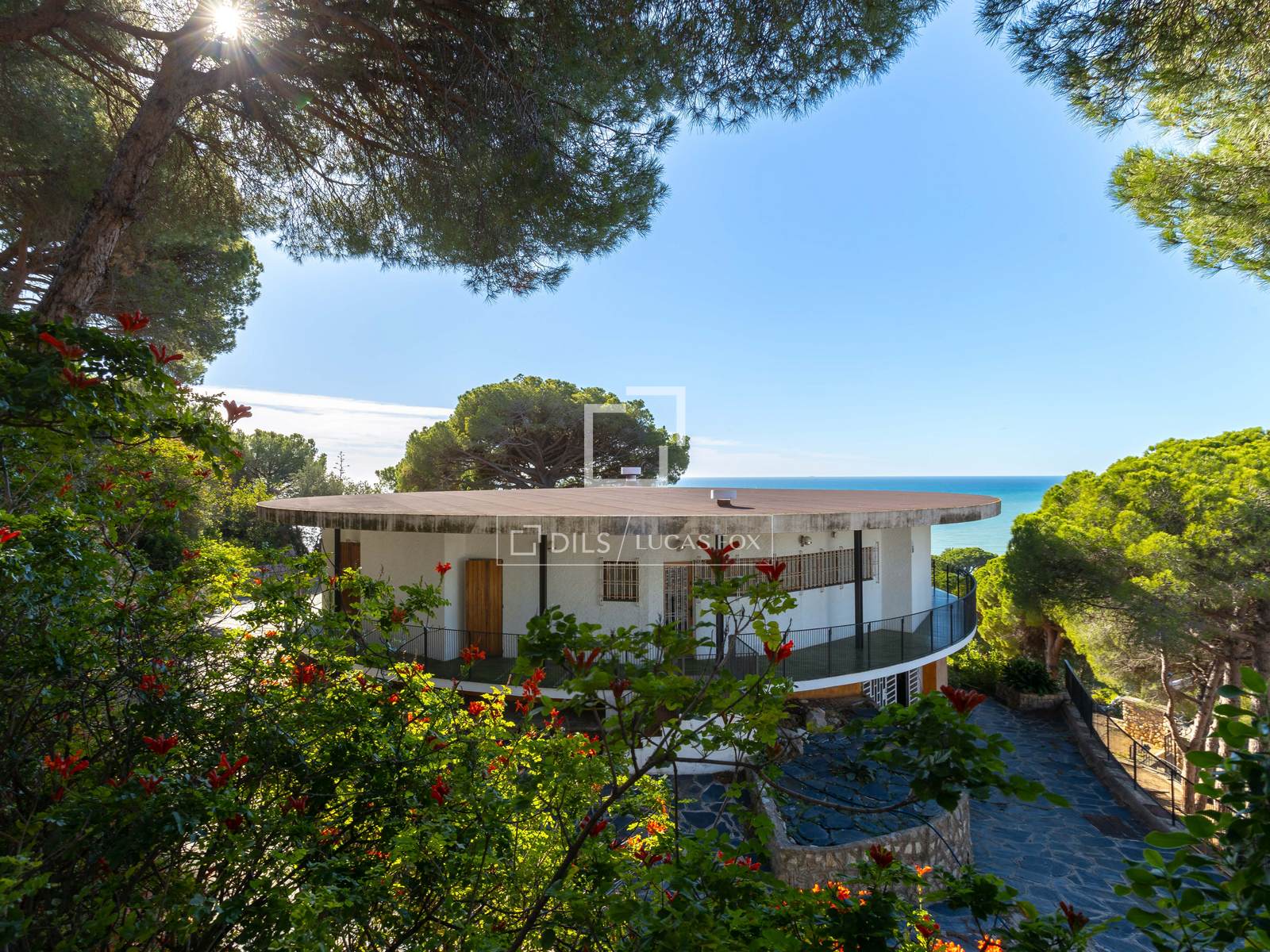Villa a Sant Pol de Mar, Barcelona, Spagna 8 camere da letto, 558 mq. N° 150600