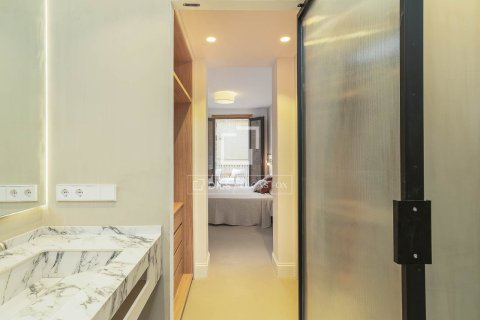 Apartamento en venta en Barcelona, España 3 dormitorios, 137 m2 No. 150595 - foto 12