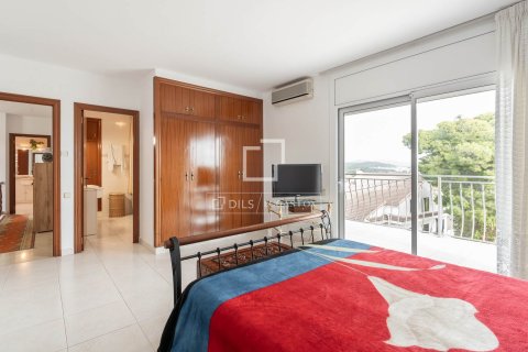 Villa in vendita a Castelldefels, Barcelona, Spagna 5 camere da letto, 352 mq. N° 150597 - foto 16