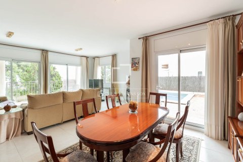 Villa in vendita a Castelldefels, Barcelona, Spagna 5 camere da letto, 352 mq. N° 150597 - foto 7