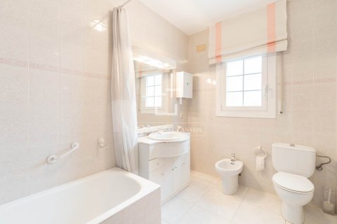 Villa in vendita a Castelldefels, Barcelona, Spagna 5 camere da letto, 352 mq. N° 150597 - foto 25