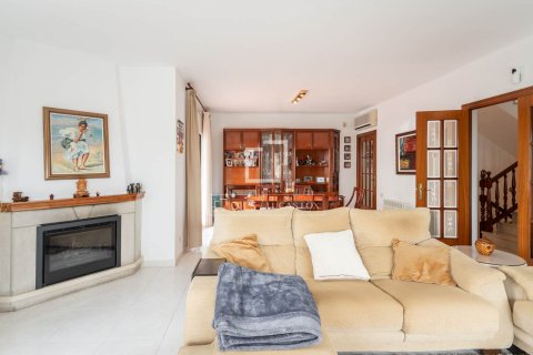 Villa in vendita a Castelldefels, Barcelona, Spagna 5 camere da letto, 352 mq. N° 150597 - foto 5