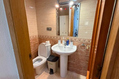 Lägenhet till salu i Torrevieja, Alicante, Spanien 2 sovrum, 72 kvm. Nr. 183060 - foto 5