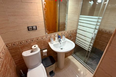 Lägenhet till salu i Torrevieja, Alicante, Spanien 2 sovrum, 72 kvm. Nr. 183060 - foto 7