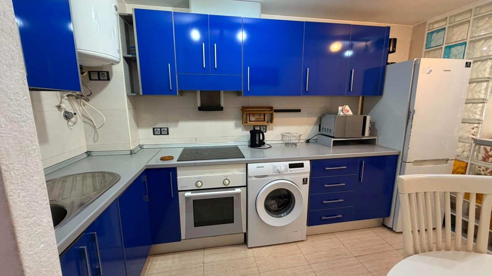 Lägenhet i Torrevieja, Alicante, Spanien 2 sovrum, 72 kvm. Nr. 183060