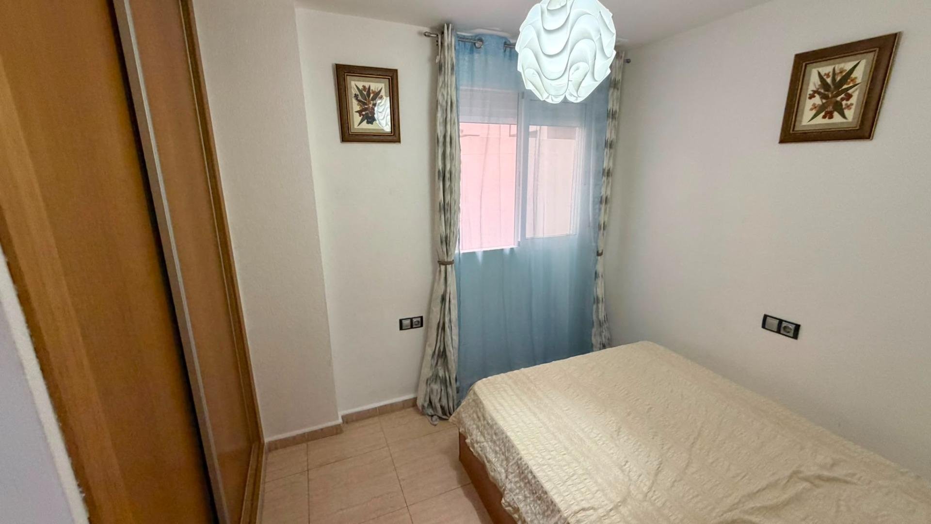 Lägenhet i Torrevieja, Alicante, Spanien 2 sovrum, 72 kvm. Nr. 183060