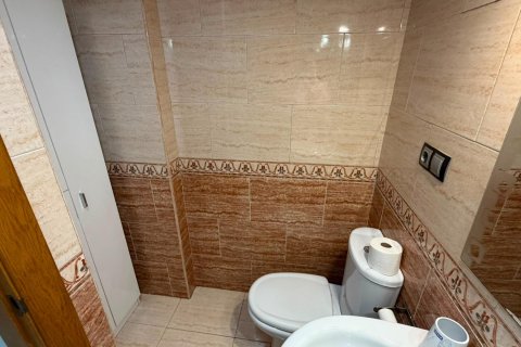 Lägenhet till salu i Torrevieja, Alicante, Spanien 2 sovrum, 72 kvm. Nr. 183060 - foto 8